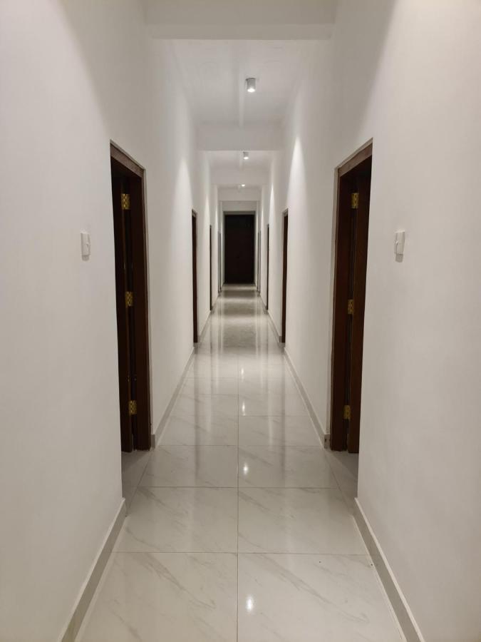 נגומבו Ceylon Lodge - Airport Transit Hostel מראה חיצוני תמונה