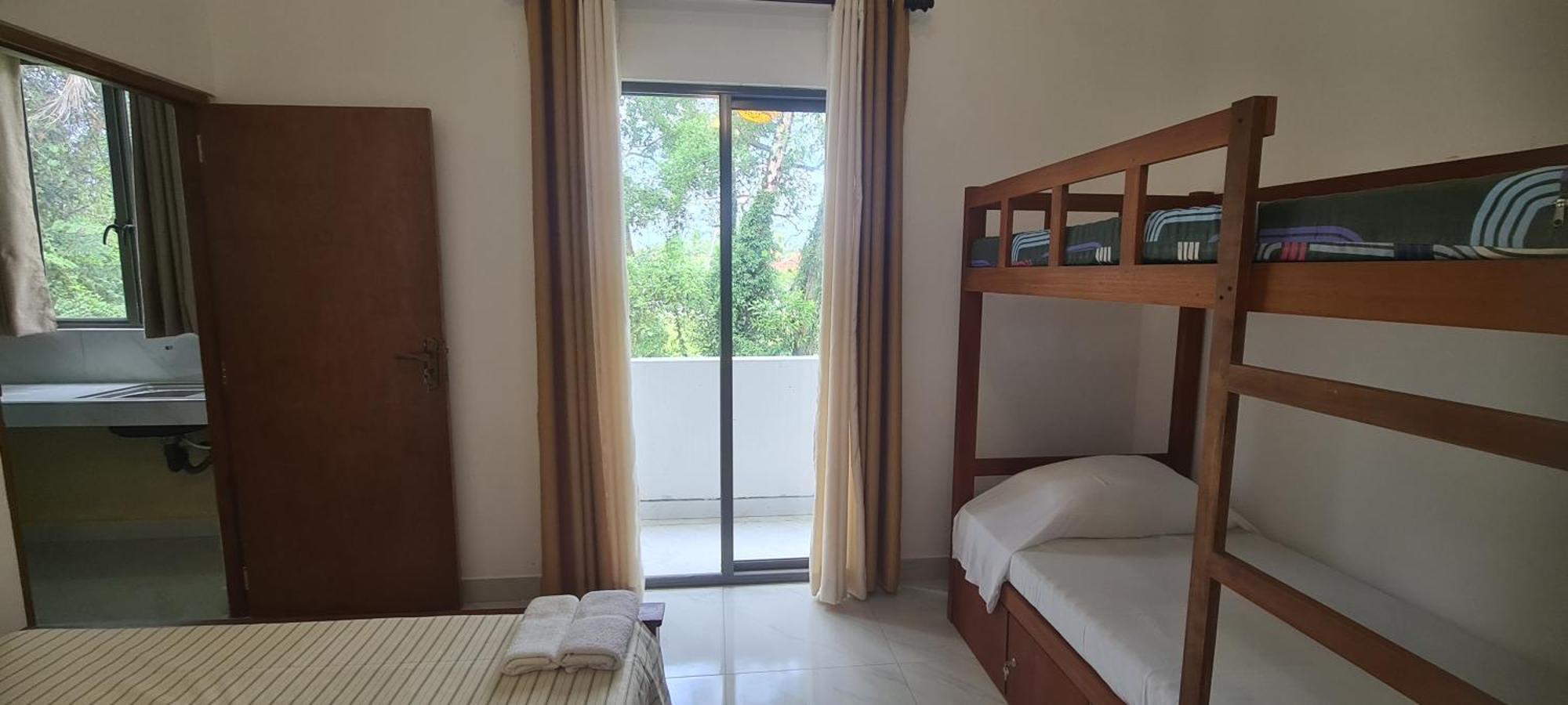 נגומבו Ceylon Lodge - Airport Transit Hostel מראה חיצוני תמונה