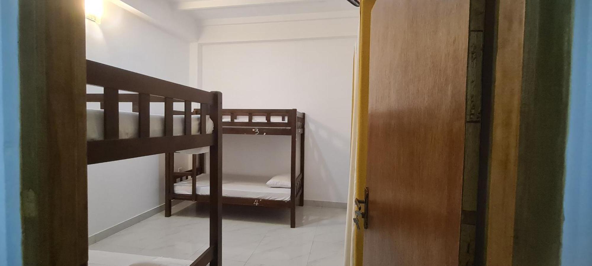 נגומבו Ceylon Lodge - Airport Transit Hostel מראה חיצוני תמונה